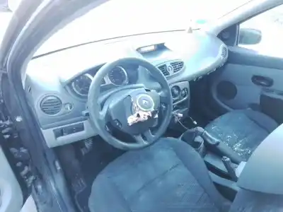 Veículo de Sucata renault clio iii confort dynamique do ano 2006 alimentado k9k750