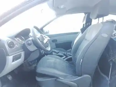 Veículo de Sucata renault clio iii confort dynamique do ano 2006 alimentado k9k750