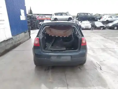 Veículo de Sucata volkswagen golf v (1k1) 2.0 tdi 16v do ano 2004 alimentado bkd