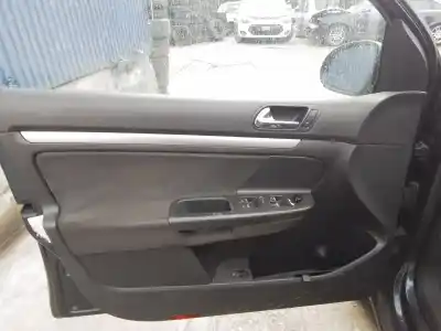 Veículo de Sucata volkswagen golf v (1k1) 2.0 tdi 16v do ano 2004 alimentado bkd