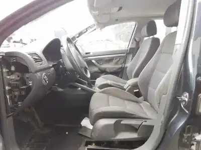 Veículo de Sucata volkswagen golf v (1k1) 2.0 tdi 16v do ano 2004 alimentado bkd