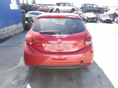Veículo de Sucata peugeot 208 i (ca_, cc_) 1.2 vti 68 / puretech 68 do ano 2016 alimentado hm01