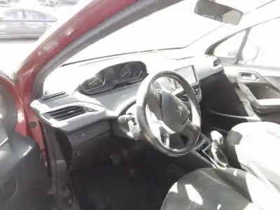 Veículo de Sucata peugeot 208 i (ca_, cc_) 1.2 vti 68 / puretech 68 do ano 2016 alimentado hm01
