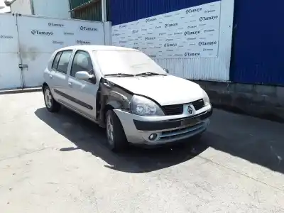 Vehículo de desguace RENAULT CLIO II FASE II (B/CB0)  del año 2004 con motor K9K702