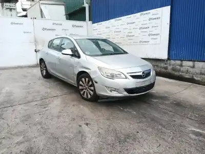 Vehículo de desguace OPEL ASTRA J (P10)  del año 2012 con motor A 17 DTC,A 17 DTE,A 17 DTJ