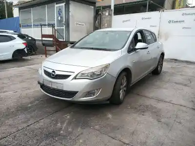 Vehicul casat opel astra j (p10) 1.7 cdti (68) al anului 2012 alimentat a 17 dtc