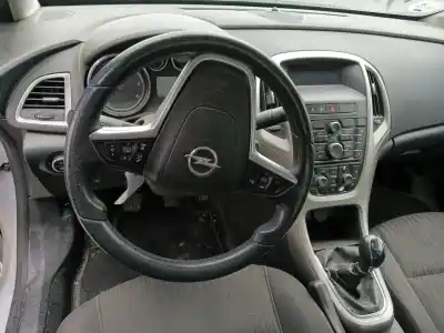Vehicul casat opel astra j (p10) 1.7 cdti (68) al anului 2012 alimentat a 17 dtc