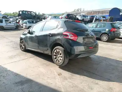 Sloopvoertuig peugeot 208 i (ca_, cc_) 1.4 hdi van het jaar 2012 aangedreven 8h01