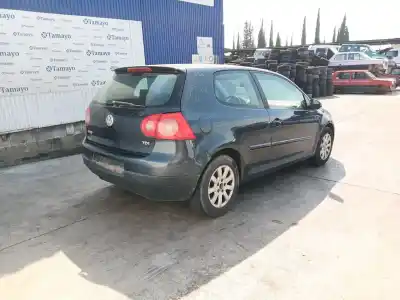 Veículo de Sucata volkswagen golf v (1k1) 1.9 tdi do ano 2005 alimentado bkc