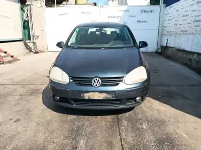 Veículo de Sucata volkswagen golf v (1k1) 1.9 tdi do ano 2005 alimentado bkc