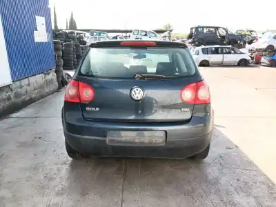 Veículo de Sucata volkswagen golf v (1k1) 1.9 tdi do ano 2005 alimentado bkc