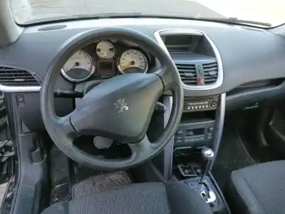 Veículo de Sucata peugeot 207 cc (wd_) 1.6 16v do ano 2008 alimentado 5fw