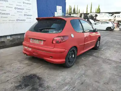Véhicule à la ferraille peugeot 206 fastback (2a/c) 1.4 16v de l'année 2004 alimenté kfu