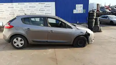 Véhicule à la ferraille renault megane iii fastback (bz0/1_, b3_) 1.5 dci (bz0c) de l'année 2009 alimenté k9k834