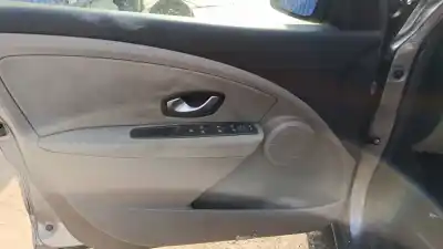 Véhicule à la ferraille renault megane iii fastback (bz0/1_, b3_) 1.5 dci (bz0c) de l'année 2009 alimenté k9k834