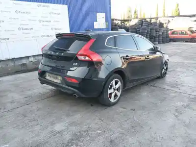 Veículo de Sucata volvo v40 fastback (525) d3 do ano 2016 alimentado d4204t9