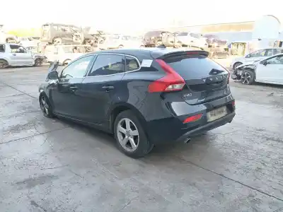 Veículo de Sucata volvo v40 fastback (525) d3 do ano 2016 alimentado d4204t9