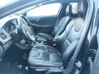 Veículo de Sucata volvo v40 fastback (525) d3 do ano 2016 alimentado d4204t9