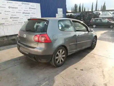 Veículo de Sucata volkswagen golf v (1k1) 1.9 tdi do ano 2005 alimentado bkc