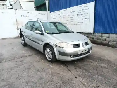 Sloopvoertuig RENAULT MEGANE II SEDÁN (LM0/1_)  van het jaar 2005 aangedreven K4M761