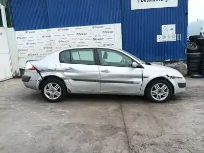 Sloopvoertuig renault megane ii sedán (lm0/1_) 1.6 van het jaar 2005 aangedreven k4m761