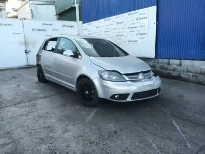 Sloopvoertuig VOLKSWAGEN GOLF PLUS V (5M1, 521)  van het jaar 2006 aangedreven BKD