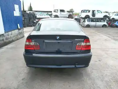 Sloopvoertuig bmw 3 (e46) 320 d van het jaar 2003 aangedreven 204d4