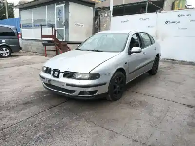 Veículo de Sucata seat toledo ii (1m2) 1.6 16v do ano 2001 alimentado aus