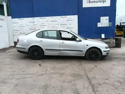Veículo de Sucata seat toledo ii (1m2) 1.6 16v do ano 2001 alimentado aus