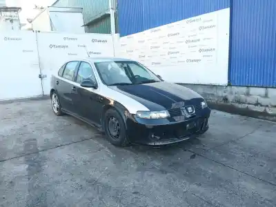 Здавання транспортного засобу SEAT LEON (1M1)  року 2004 потужний ALH