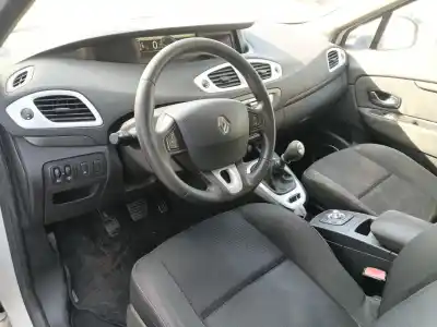 Scrapping Vehicle renault scénic iii (jz0/1_) 1.5 dci of the year 2010 powered k9k832