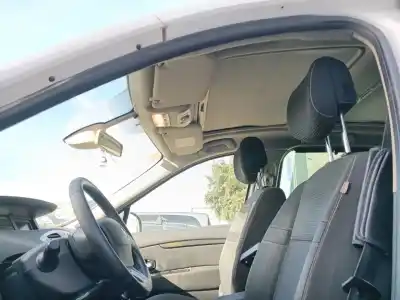 Scrapping Vehicle renault scénic iii (jz0/1_) 1.5 dci of the year 2010 powered k9k832