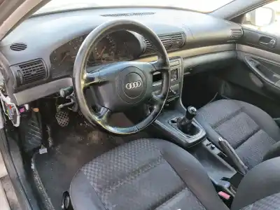 Scrapping Vehicle audi a4 b5 (8d2) 1.8 t of the year 2000 powered apu