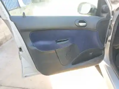 Véhicule à la ferraille peugeot 206 fastback (2a/c) 1.4 16v de l'année 2005 alimenté kfu