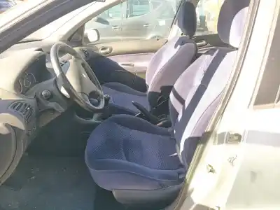 Véhicule à la ferraille peugeot 206 fastback (2a/c) 1.4 16v de l'année 2005 alimenté kfu