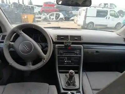 Scrapping Vehicle audi a4 b6 avant (8e5) 1.9 tdi of the year 2001 powered awx