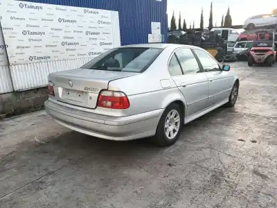 Scrapping Vehicle bmw 5 (e39) 520 i of the year 2001 powered 226s1