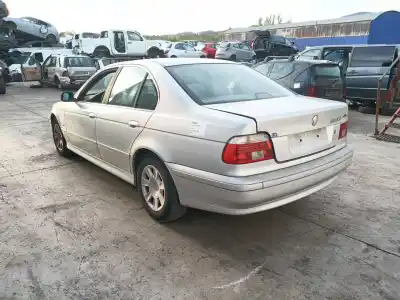 Scrapping Vehicle bmw 5 (e39) 520 i of the year 2001 powered 226s1