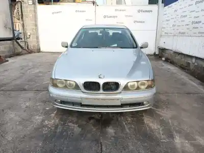 Scrapping Vehicle bmw 5 (e39) 520 i of the year 2001 powered 226s1