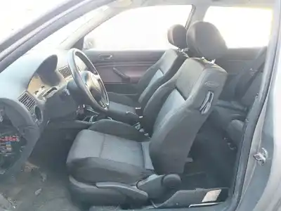 Veículo de Sucata volkswagen golf iv (1j1) 2.0 do ano 2003 alimentado bcb