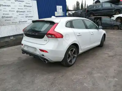 Veículo de Sucata volvo v40 fastback (525) d3 do ano 2015 alimentado d4204t9