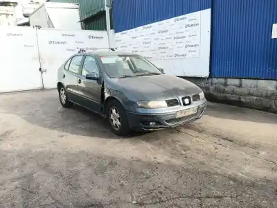 Veicolo di demolizione SEAT LEON (1M1) 1.9 TDI dell'anno 2001 alimentato ASV