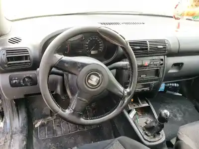 Veicolo di demolizione seat leon (1m1) 1.9 tdi dell'anno 2001 alimentato asv