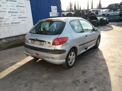 Scrapping Vehicle peugeot 206 fastback (2a/c) 1.6 i of the year 1999 powered nfz (tu5jp)