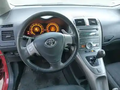 Veículo de Sucata toyota auris (_e15_) 1.6 (zre151_) do ano 2007 alimentado 1zr