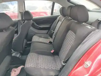 Veicolo di demolizione seat leon (1m1) 1.6 16 v dell'anno 2001 alimentato azd