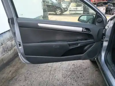 Veicolo di demolizione opel astra h gtc (a04) 1.8 (l08) dell'anno 2005 alimentato z18xer