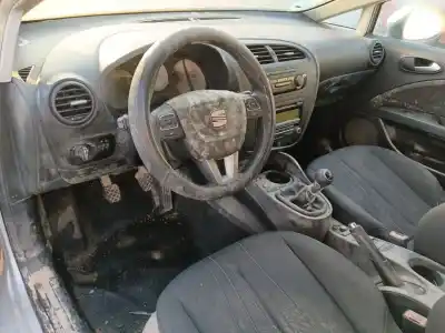 Veículo de Sucata seat leon (1p1) 1.2 tsi do ano 2011 alimentado cbz