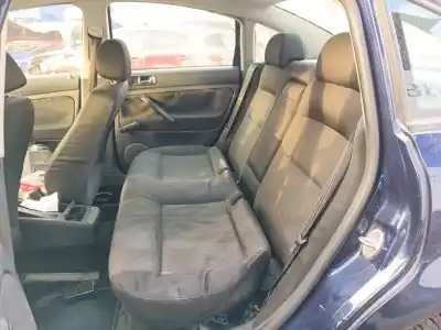 Scrapping Vehicle volkswagen passat b5.5 (3b3) 1.6 of the year 2002 powered alz