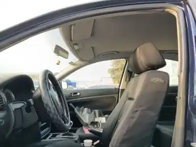 Scrapping Vehicle volkswagen passat b5.5 (3b3) 1.6 of the year 2002 powered alz